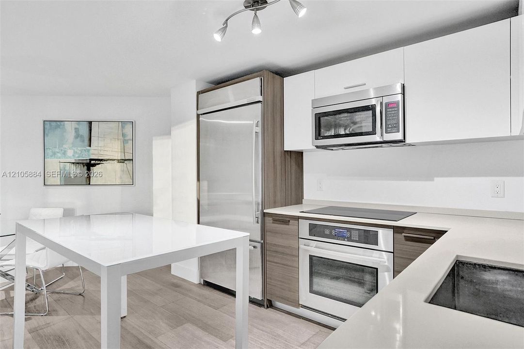 For Rent: $7,500 (2 beds, 2 baths, 1116 Square Feet)