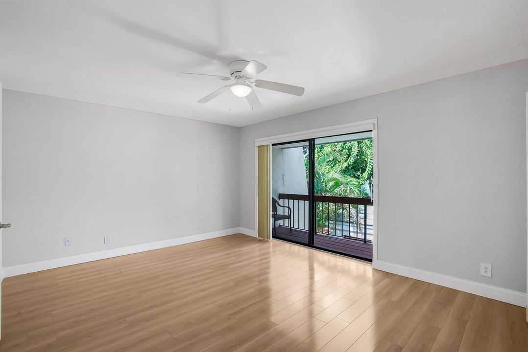 3015 Oaktree Lane, Hollywood, FL 33021 (
