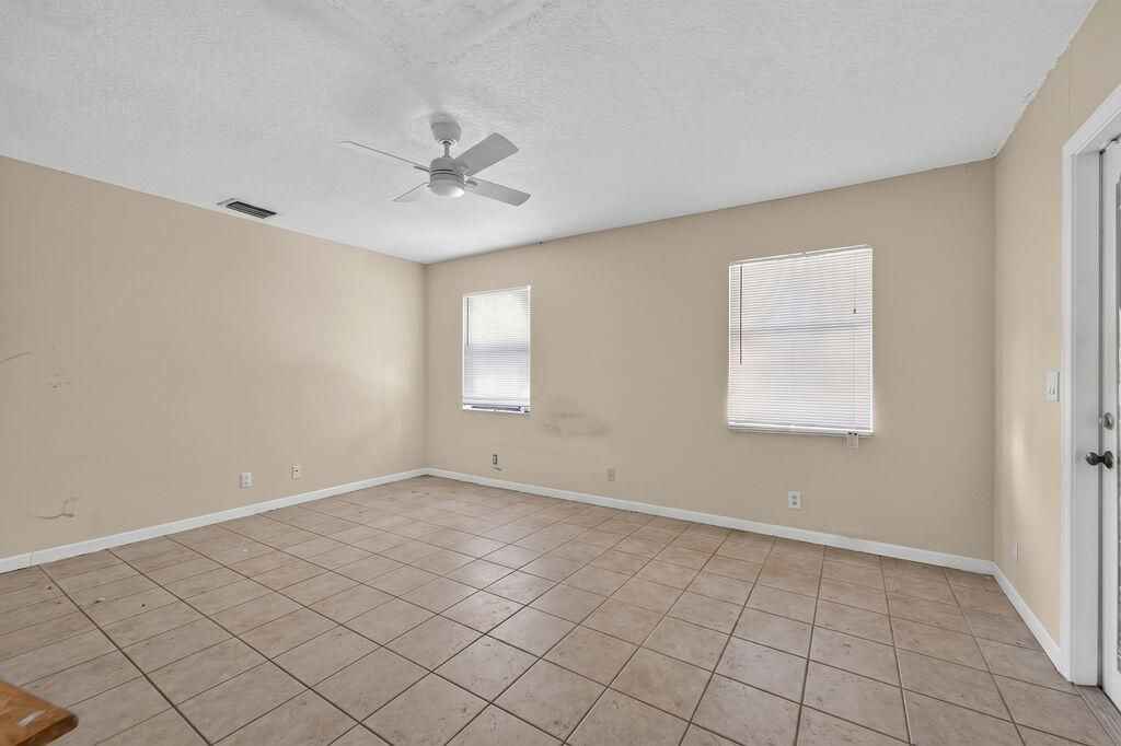 room1