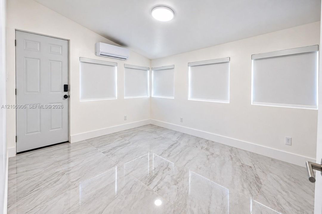 En Venta: $470,000 (3 camas, 2 baños, 984 Pies cuadrados)