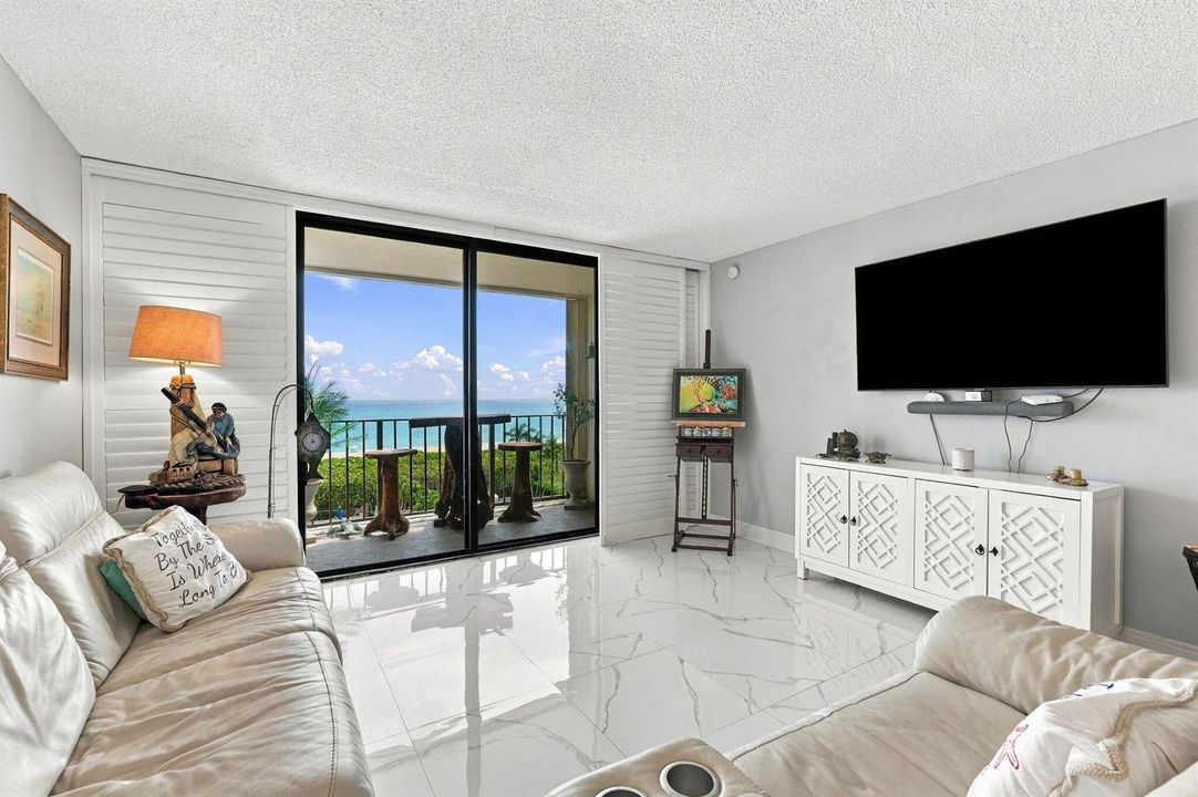 16-web-or-mls-145_S_Ocean_Unit_611_016