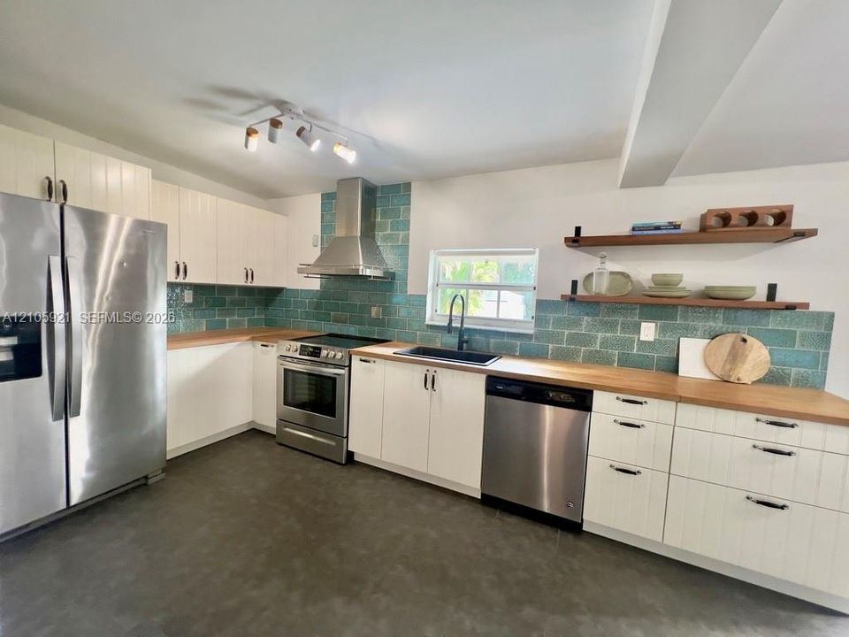 En Renta: $5,500 (3 camas, 2 baños, 1588 Pies cuadrados)