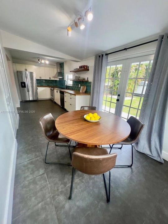 En Renta: $5,500 (3 camas, 2 baños, 1588 Pies cuadrados)