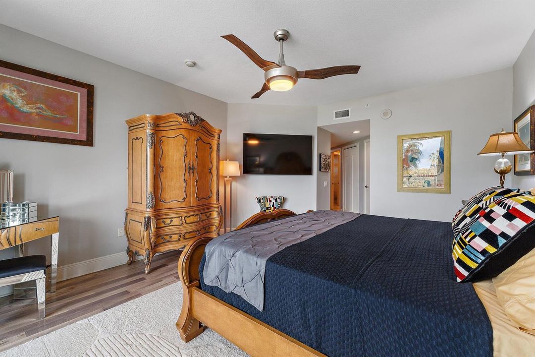 Master Wing with 2 Walk-in Closets