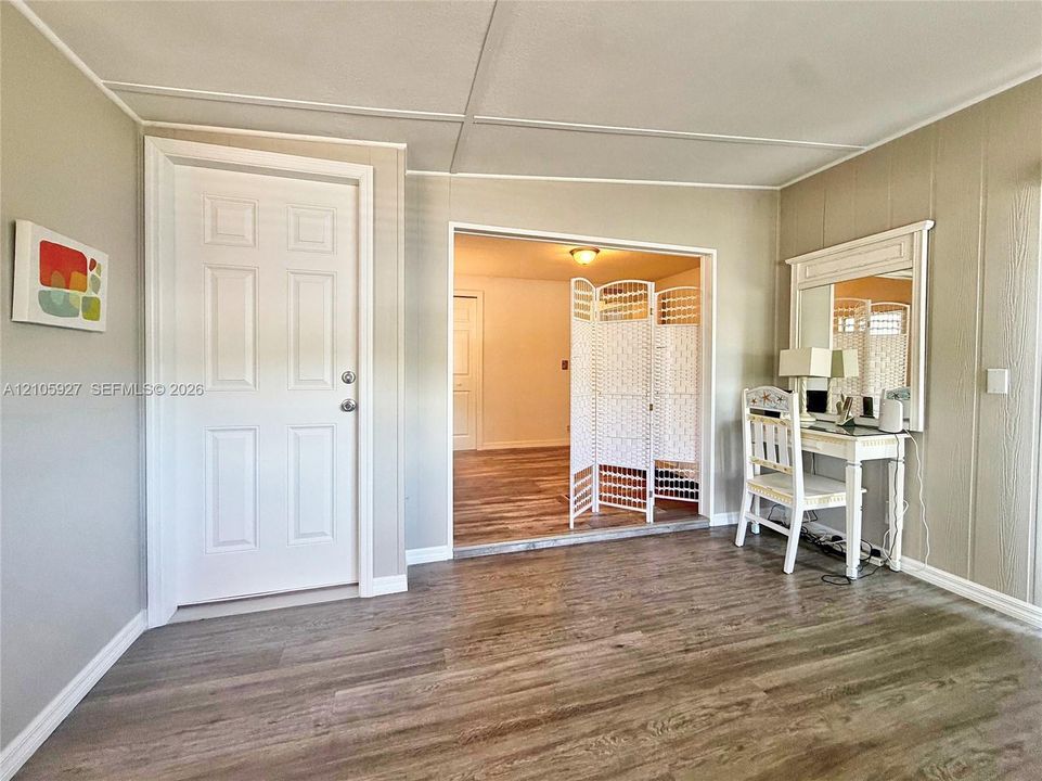 En Venta: $449,000 (3 camas, 2 baños, 864 Pies cuadrados)