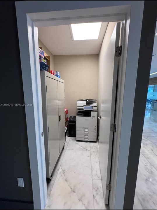 В аренду: $7,350 (0 спален, 0 ванн, 0 Квадратных фут)