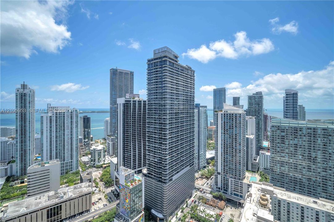 For Rent: $7,250 (2 beds, 2 baths, 1067 Square Feet)