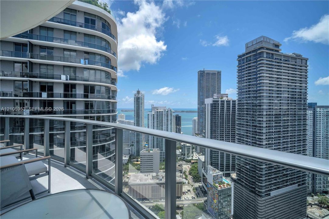 For Rent: $7,250 (2 beds, 2 baths, 1067 Square Feet)