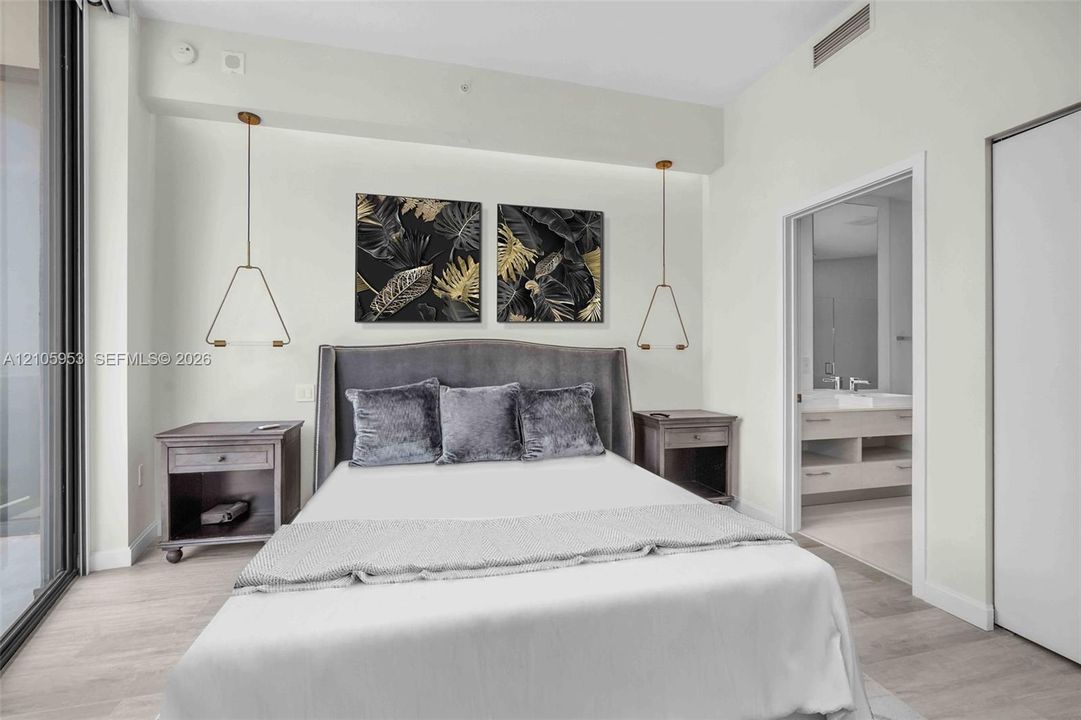 For Rent: $7,250 (2 beds, 2 baths, 1067 Square Feet)