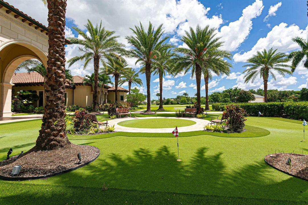 25 Mini Golf