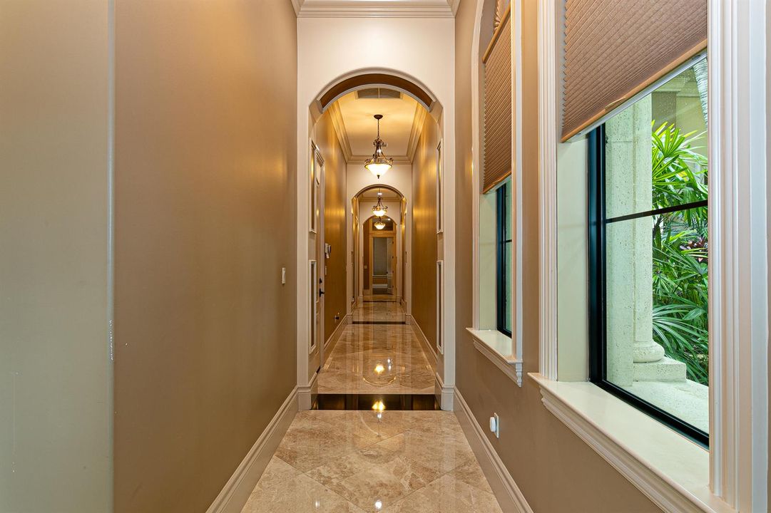 72 Hall Ways