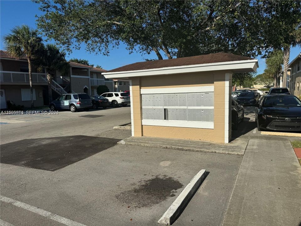 For Rent: $1,795 (2 beds, 2 baths, 768 Square Feet)