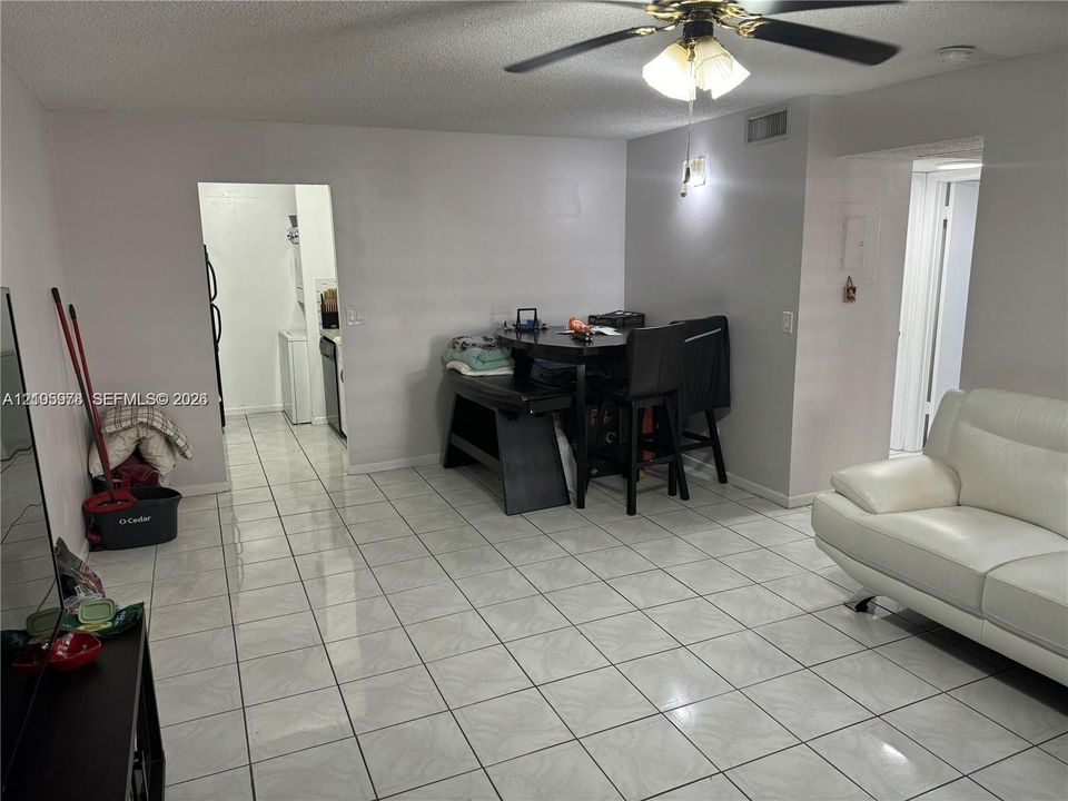 For Rent: $1,795 (2 beds, 2 baths, 768 Square Feet)