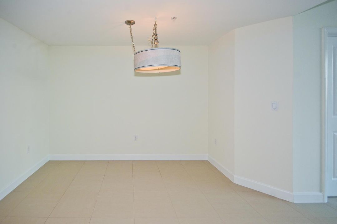 480 Hibiscus St Misc images-large-024-18