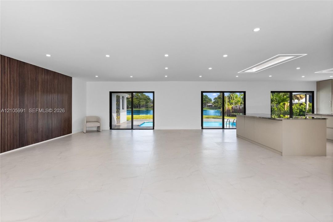 En Venta: $1,950,000 (4 camas, 3 baños, 2849 Pies cuadrados)