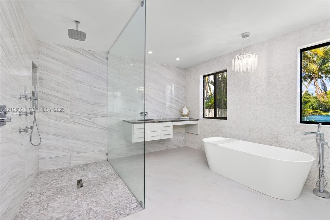 En Venta: $1,950,000 (4 camas, 3 baños, 2849 Pies cuadrados)