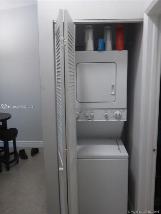 En Venta: $269,900 (1 camas, 1 baños, 700 Pies cuadrados)