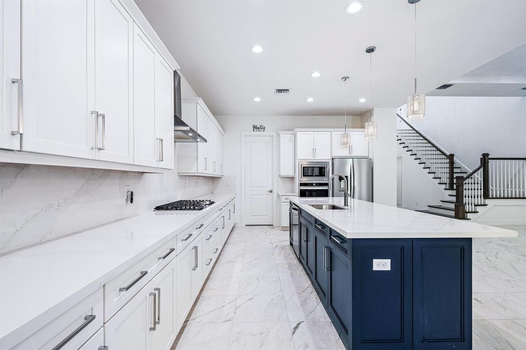 9224 Crestview Cir-30