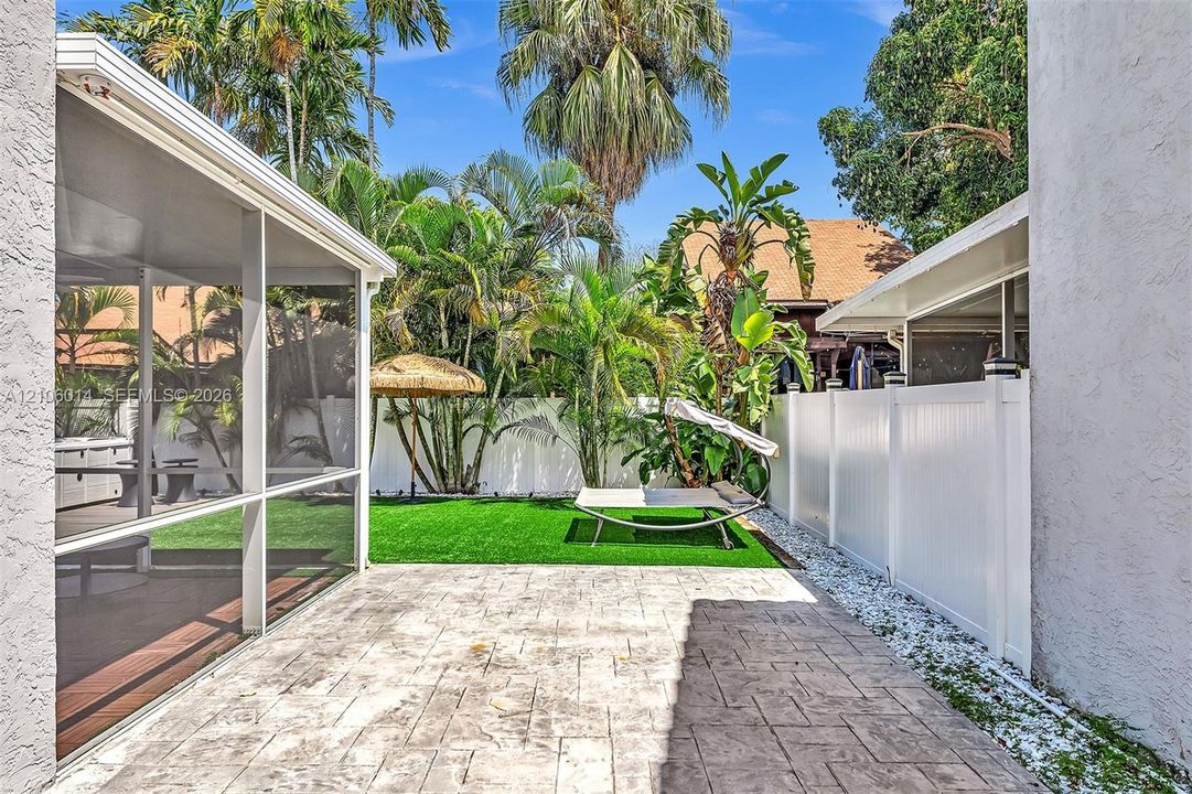 For Rent: $4,000 (3 beds, 3 baths, 1700 Square Feet)
