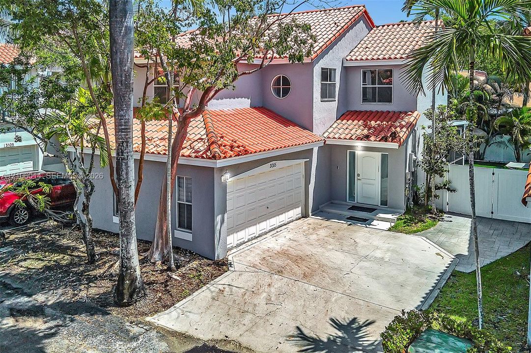 For Rent: $4,000 (3 beds, 3 baths, 1700 Square Feet)