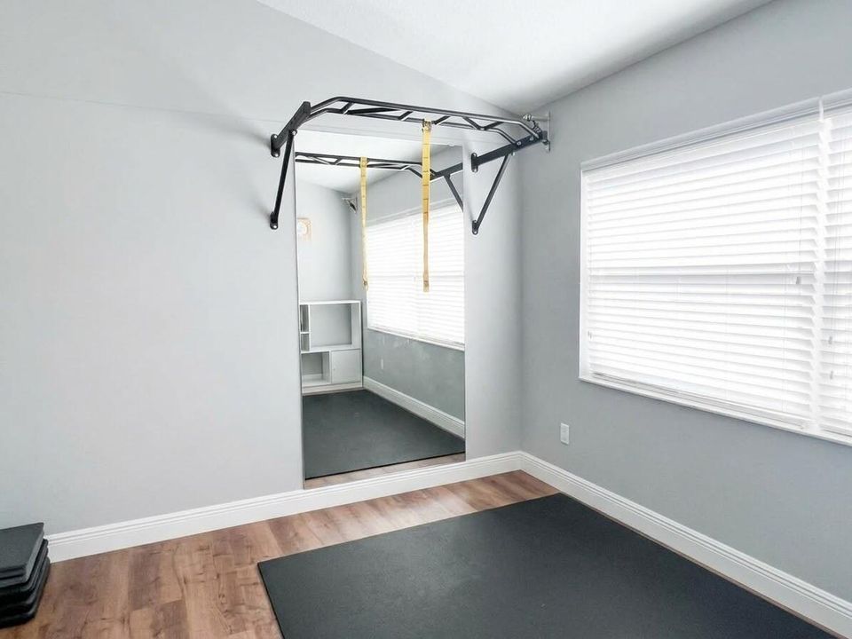 Den/Office/4th bedroom