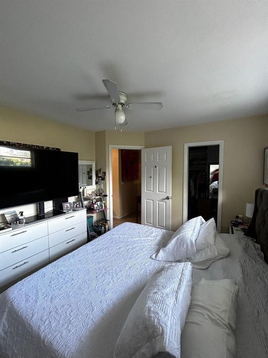 Bedroom.1