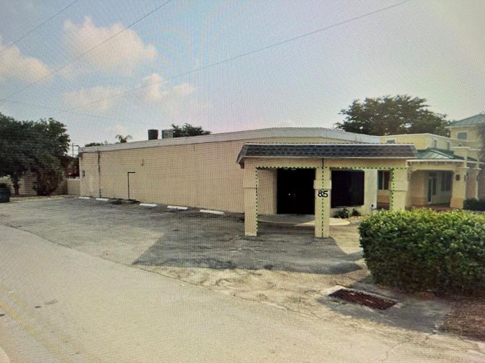 85 w photo 7