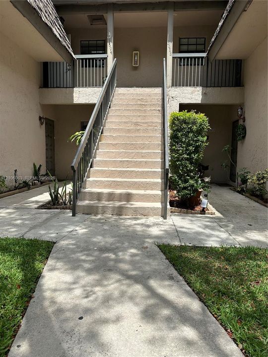 En Venta: $335,000 (3 camas, 2 baños, 1195 Pies cuadrados)