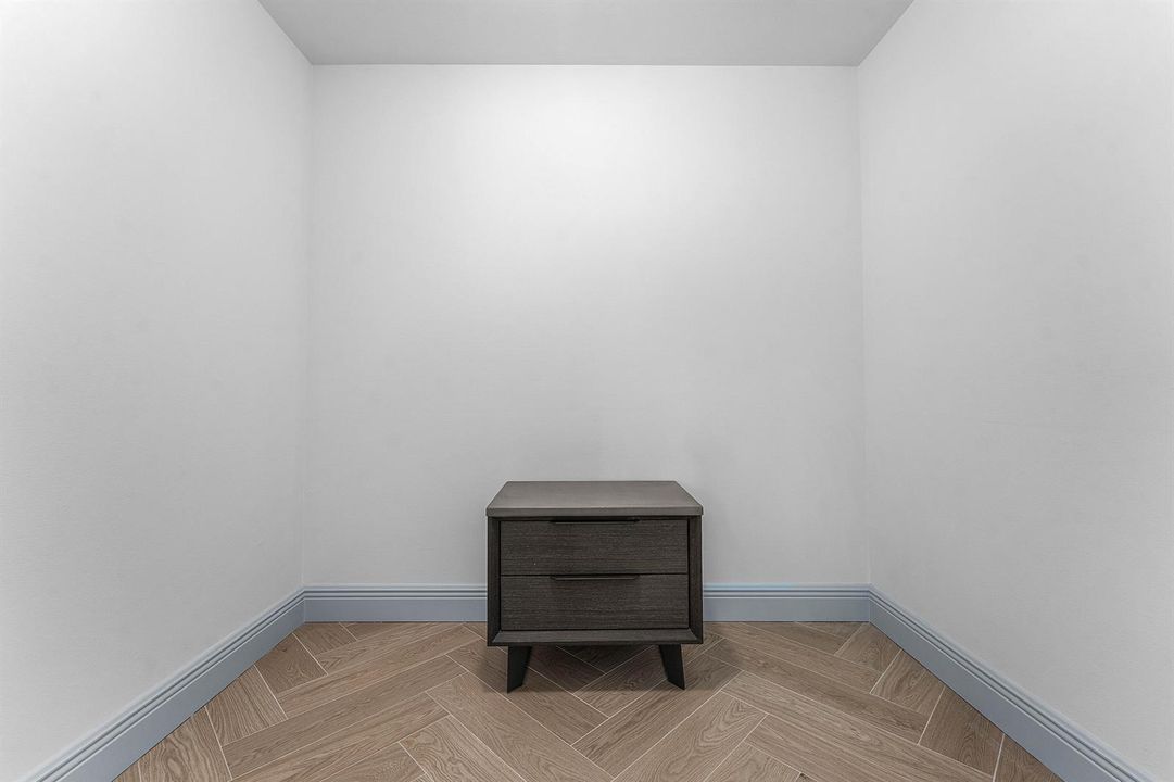 Walk In Closet
