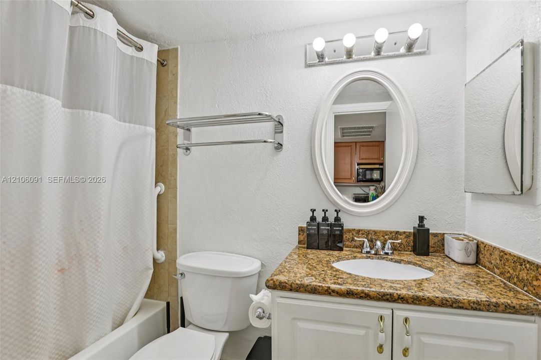 For Sale: $97,500 (0 beds, 1 baths, 410 Square Feet)
