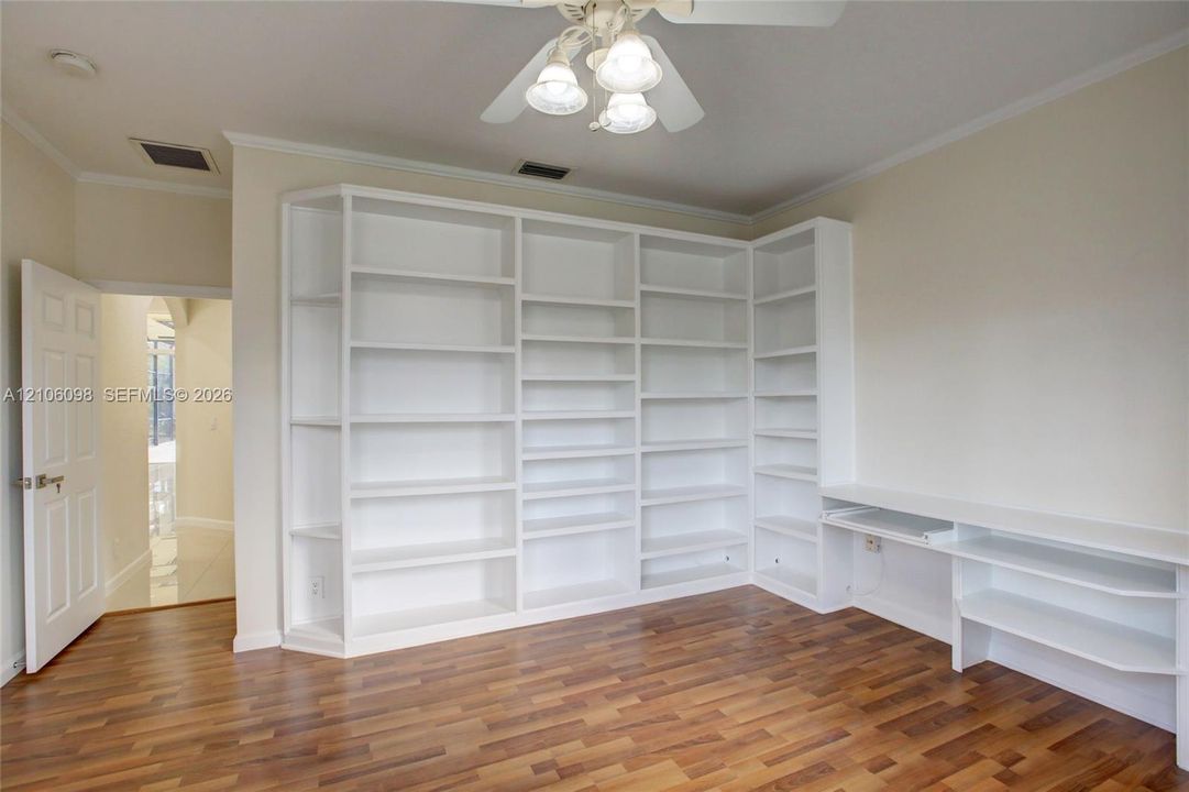 В аренду: $8,300 (5 спален, 3 ванн, 3166 Квадратных фут)
