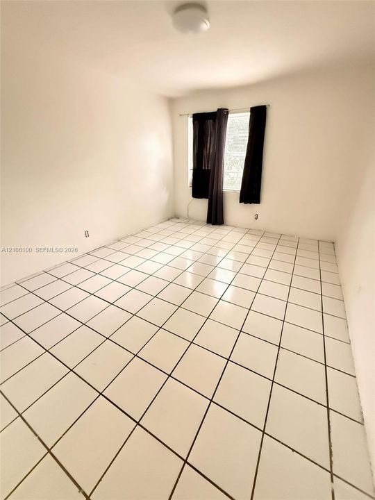 For Rent: $1,500 (1 beds, 1 baths, 750 Square Feet)