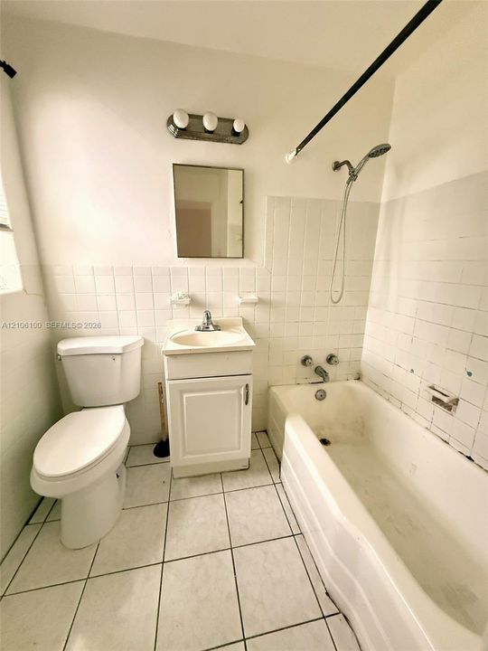 For Rent: $1,500 (1 beds, 1 baths, 750 Square Feet)