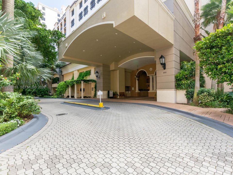 En Venta: $486,000 (2 camas, 2 baños, 1080 Pies cuadrados)
