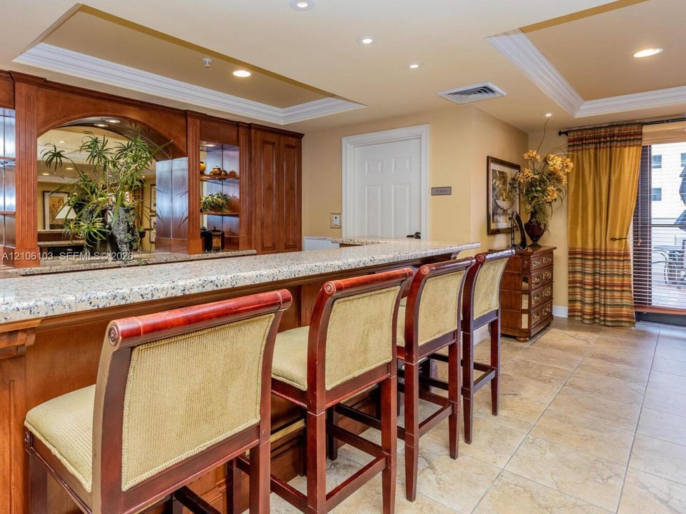 En Venta: $486,000 (2 camas, 2 baños, 1080 Pies cuadrados)