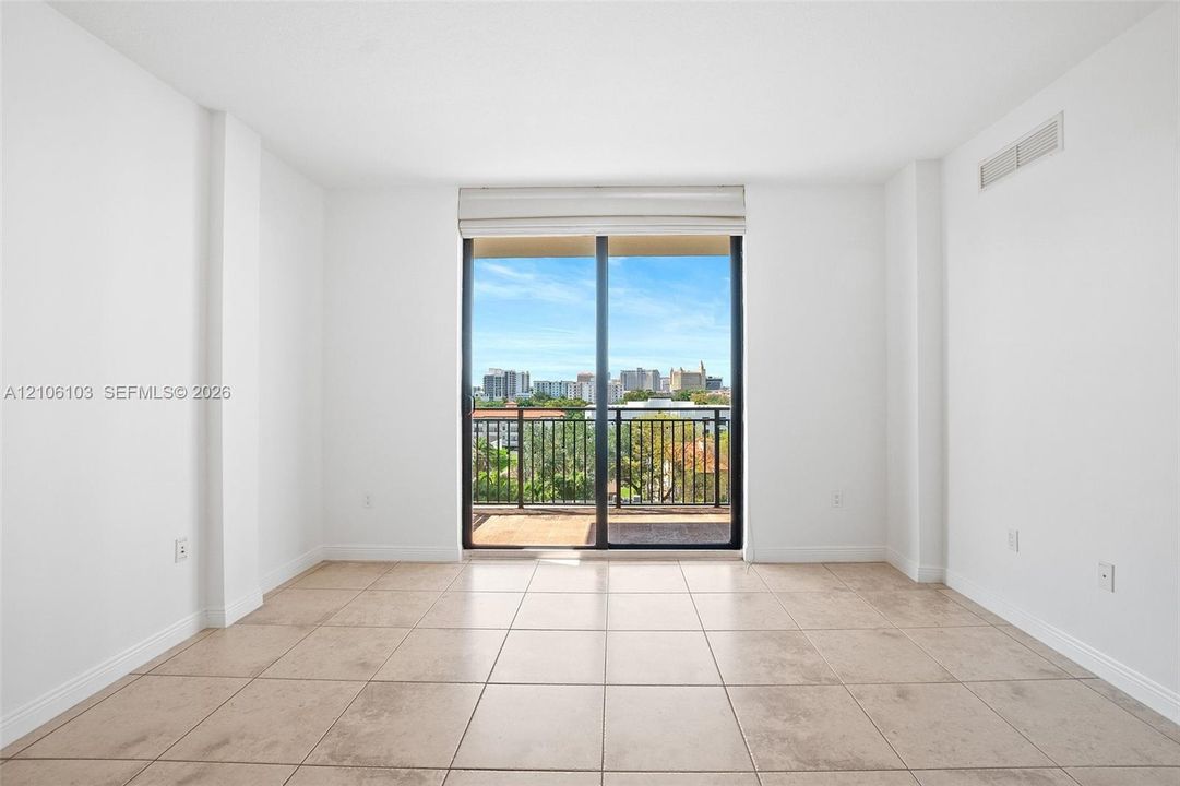 En Venta: $486,000 (2 camas, 2 baños, 1080 Pies cuadrados)