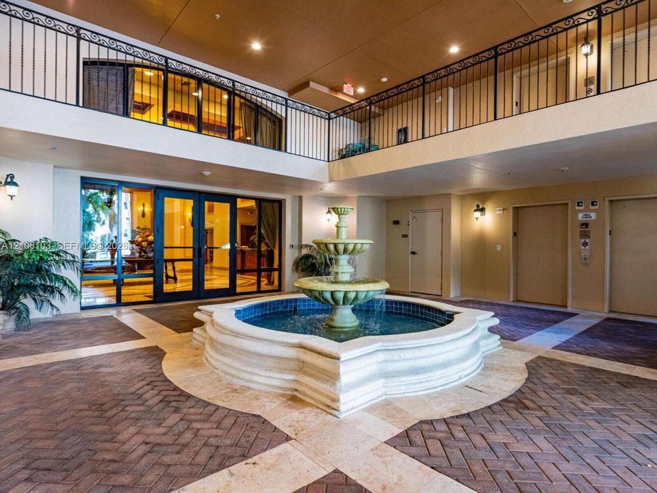 En Venta: $486,000 (2 camas, 2 baños, 1080 Pies cuadrados)
