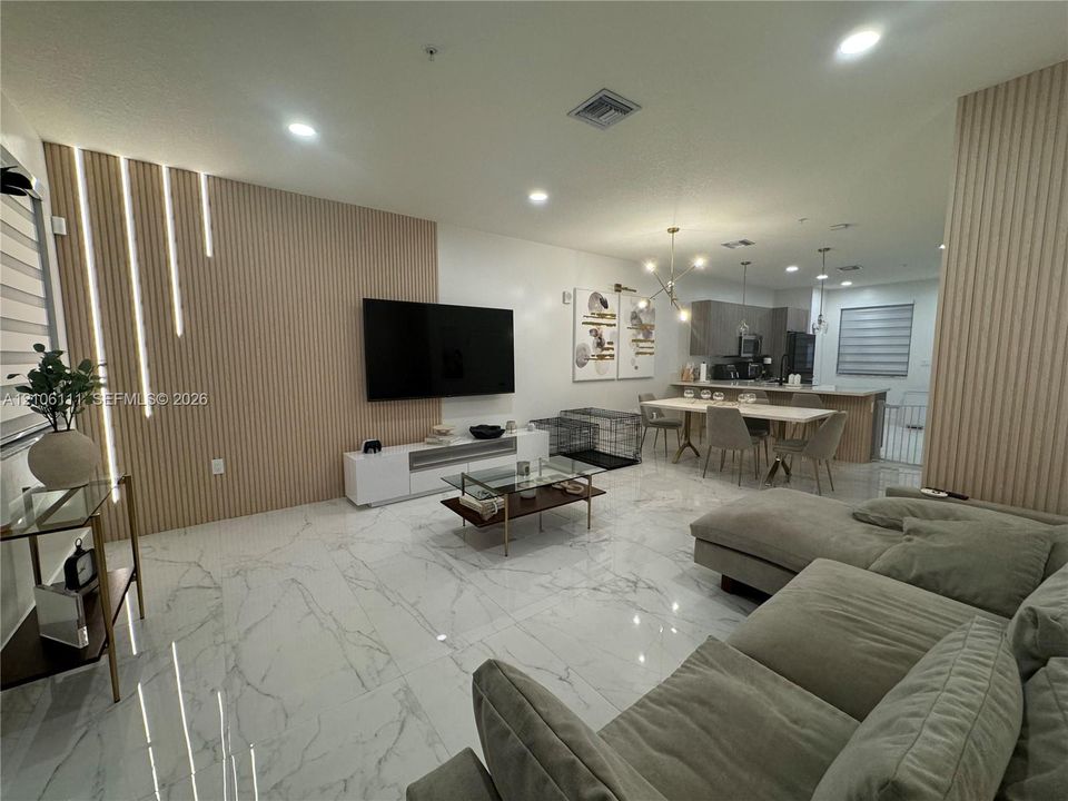 En Renta: $3,600 (3 camas, 2 baños, 1315 Pies cuadrados)