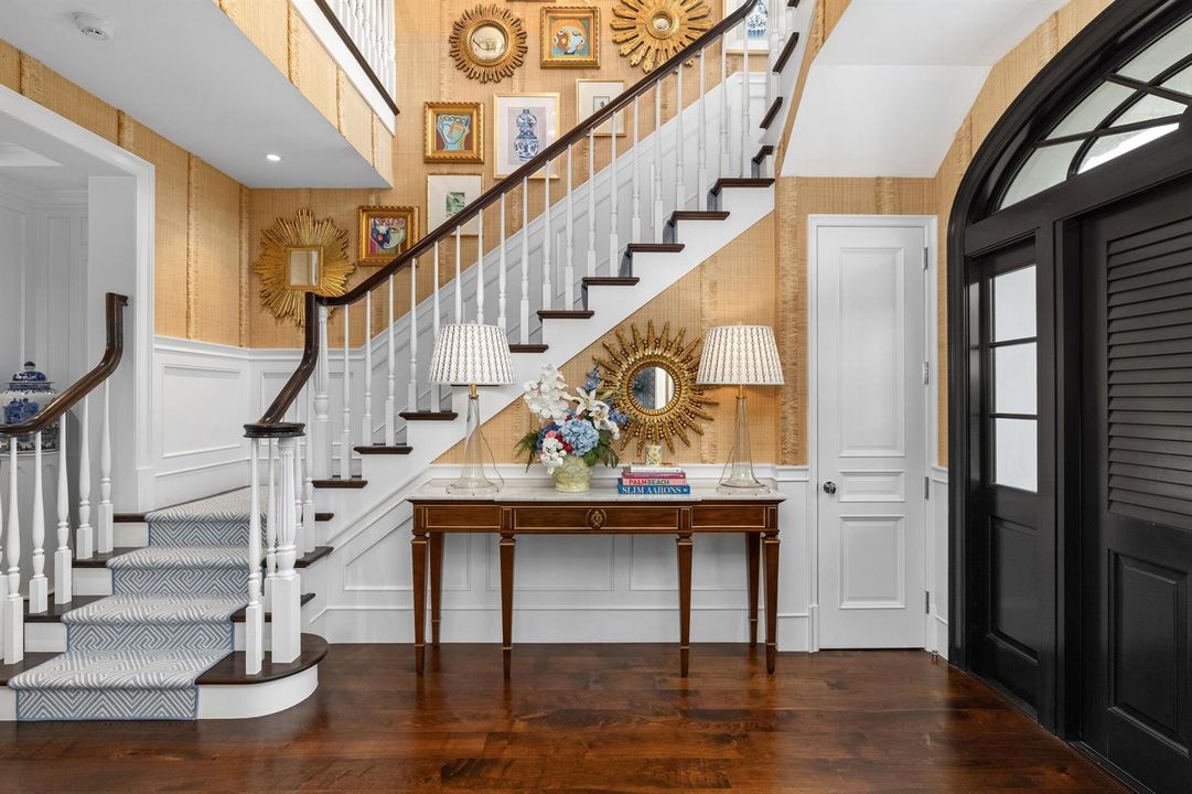 Foyer to Staircase