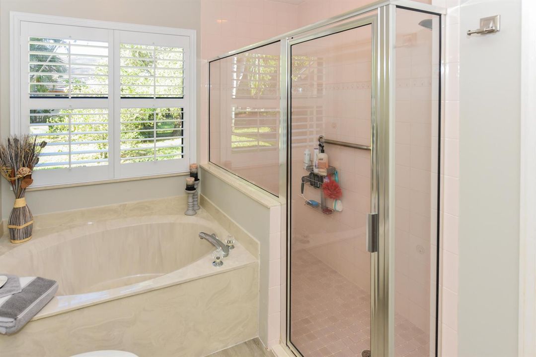 Seperate shower