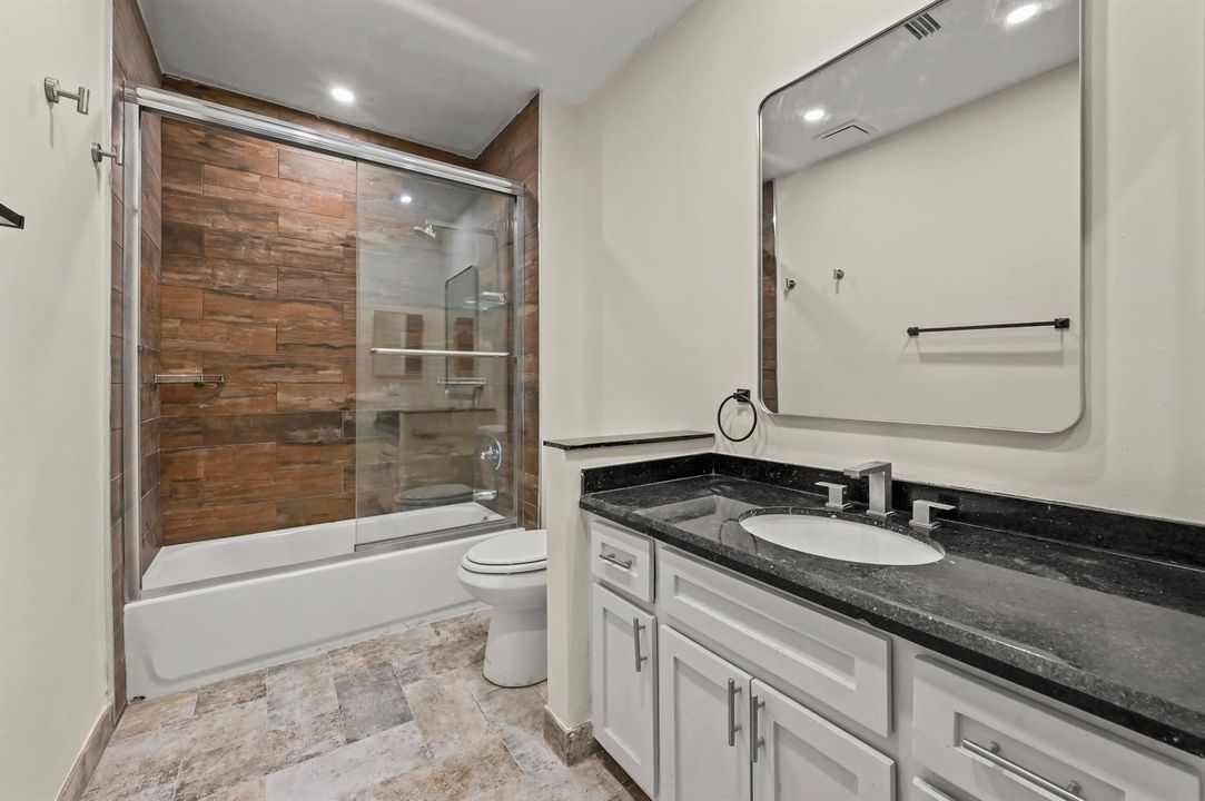 2nd Primary Bathroom