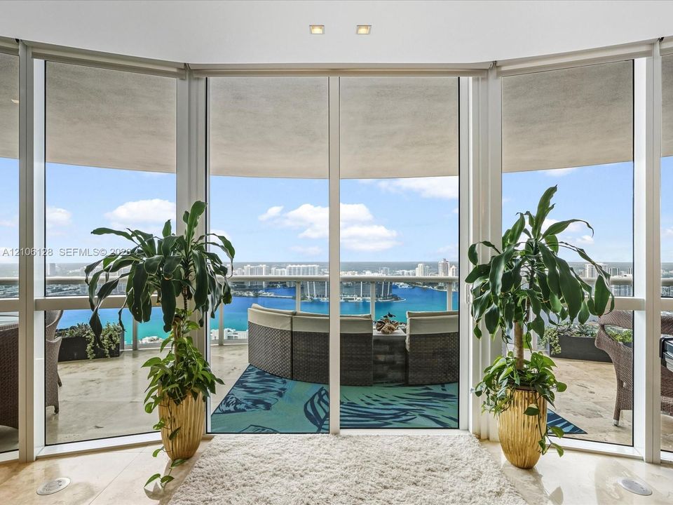 待售: $2,999,500 (3 贝兹, 3 浴室, 3016 平方英尺)