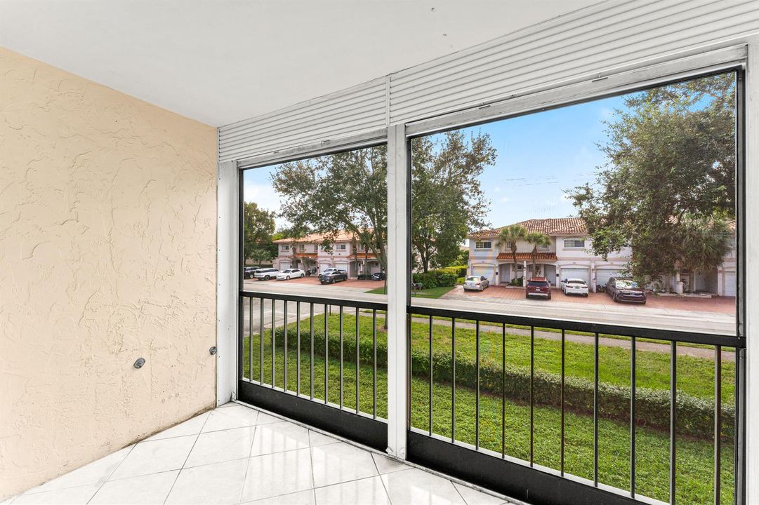 017-4148Northwest90thAvenue-201-CoralSpr