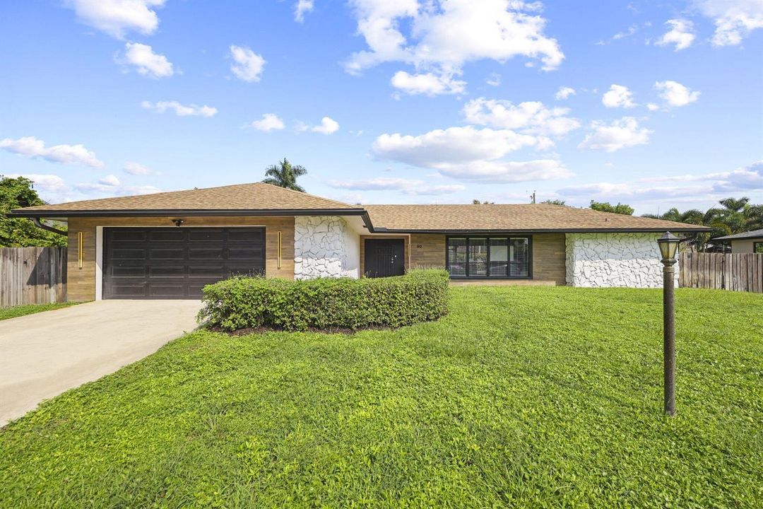 80 West Rubber Tree Drive - 1.jpg-SMALL