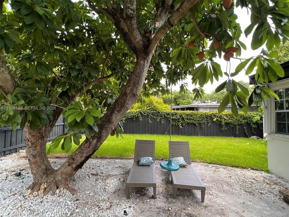 For Rent: $4,950 (4 beds, 3 baths, 2075 Square Feet)