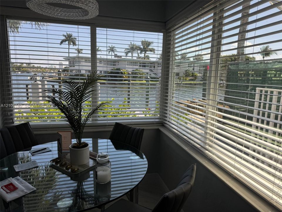 For Rent: $2,700 (1 beds, 1 baths, 490 Square Feet)