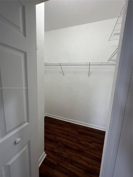 В аренду: $2,700 (3 спален, 2 ванн, 1385 Квадратных фут)