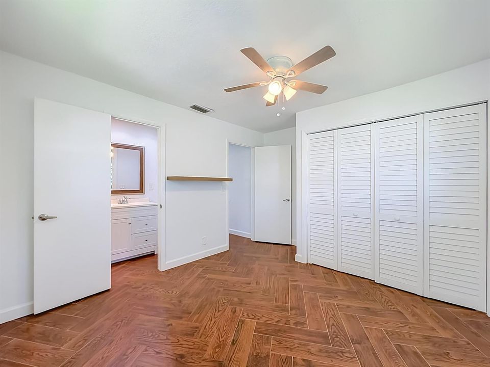813 SW 5th Court-33