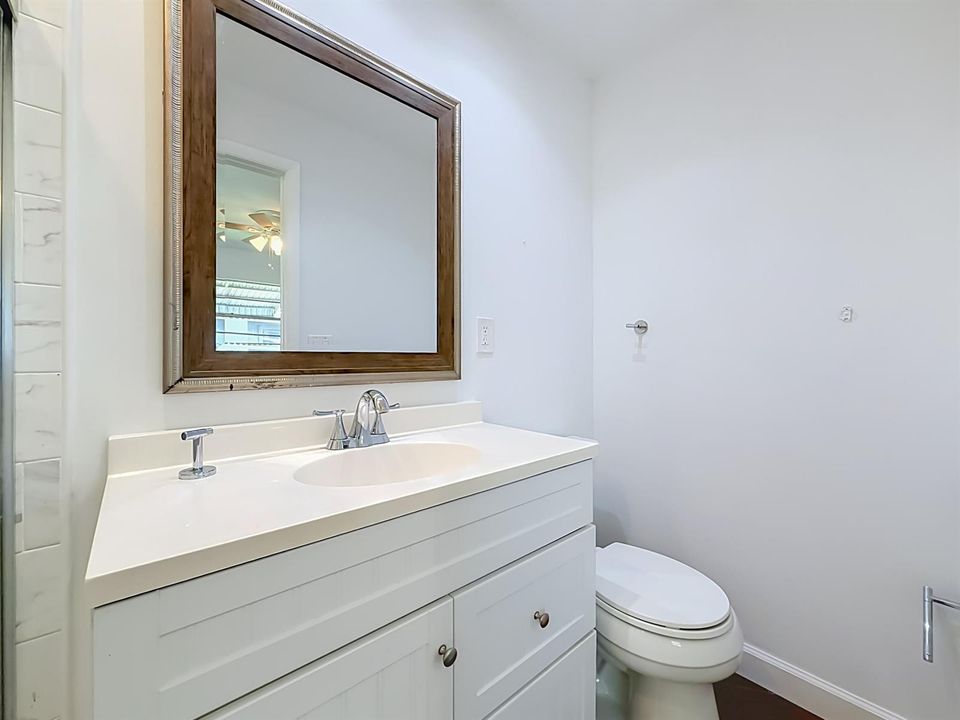 813 SW 5th Court-40