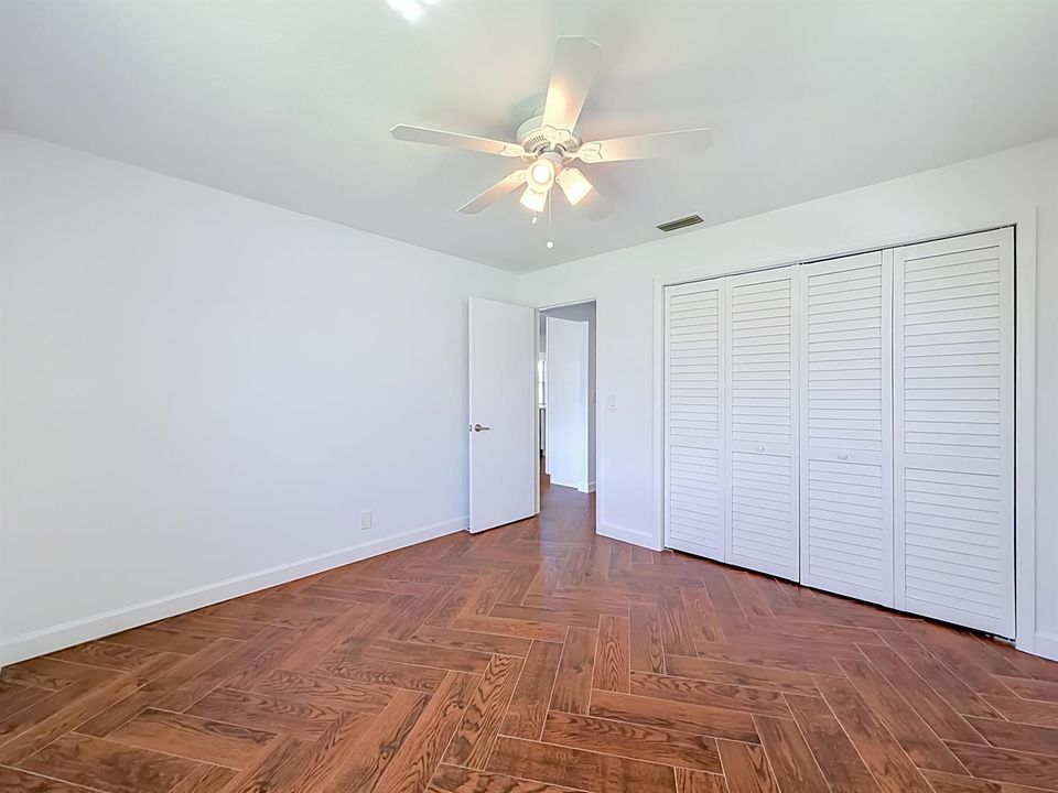 813 SW 5th Court-39